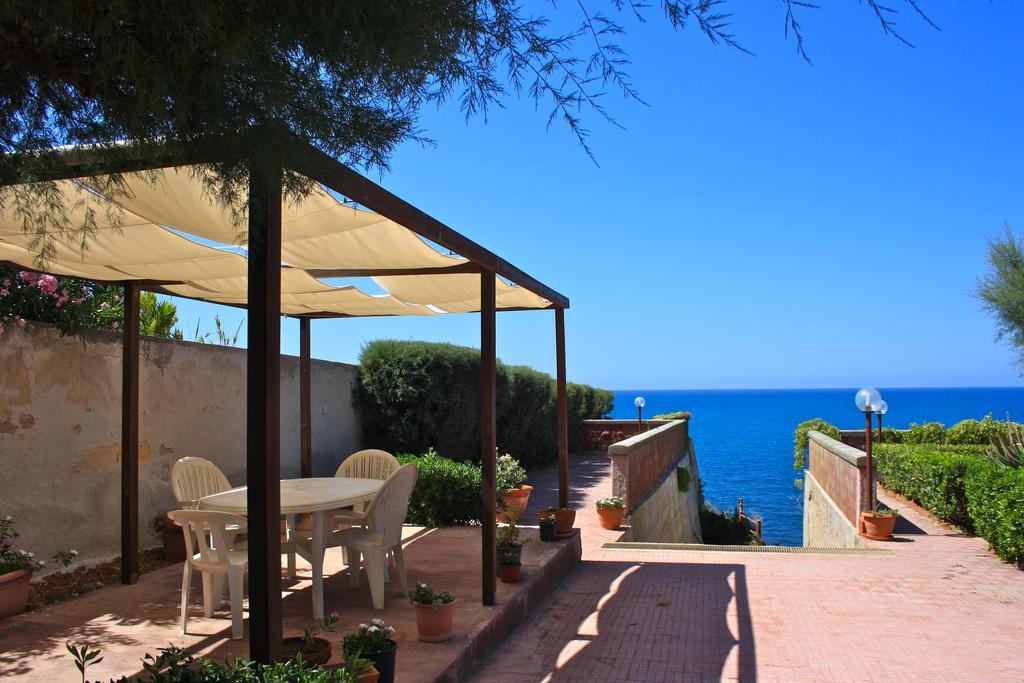 Magnolia Gialla Bed and Breakfast Trappeto  Εξωτερικό φωτογραφία