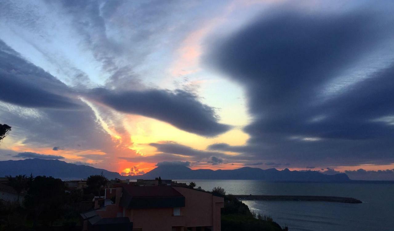 Magnolia Gialla Bed and Breakfast Trappeto  Εξωτερικό φωτογραφία